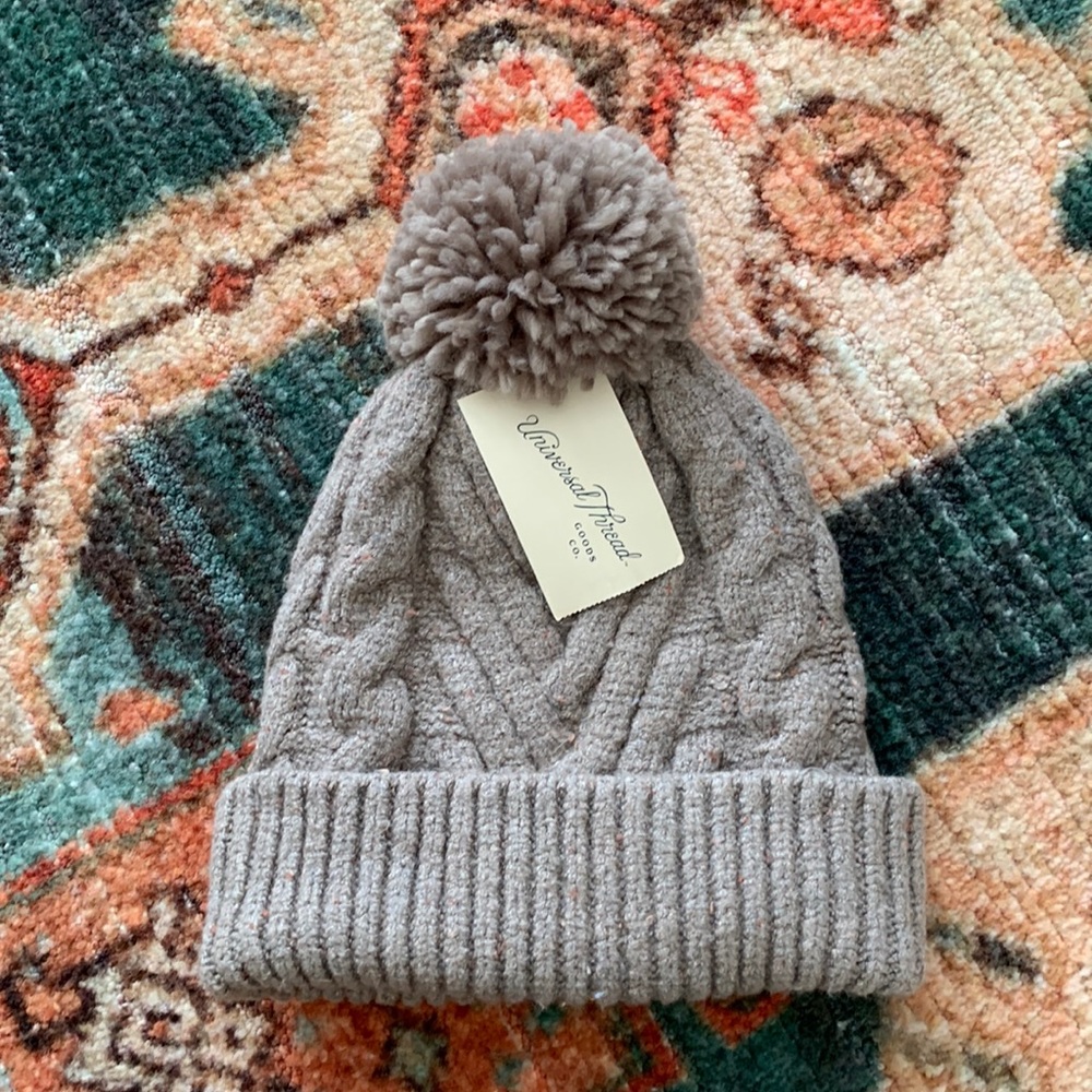 Universal Thread taupe/neutral snow hat | NWT